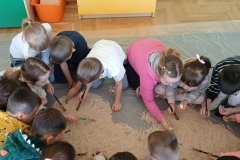 de617200-6dfb-451f-95ab-443bee2262ad