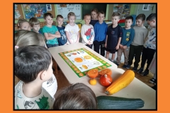 DZIEN DYNITekst akapitu - 4