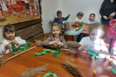 294f1b72-8c9f-4ad1-b4ef-58e806e1b320