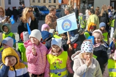 2e0d5dee-0e86-4d07-9d18-6bec46cb98f7